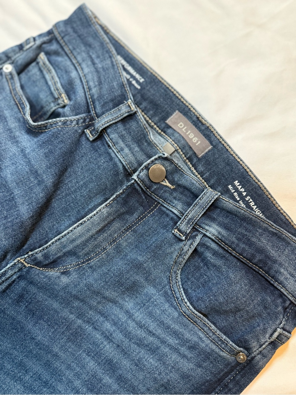 DL1961 Mara Midrise Straight Leg Jeans in "Chancery" Wash